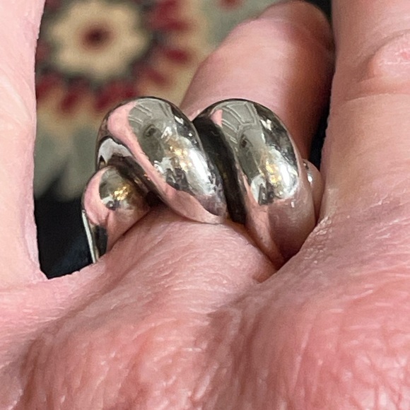 James Avery Sisterhood Ring - Picture 6 of 9